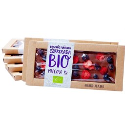 CZEKOLADA MLECZNA Z CZARNYMI PORZECZKAMI I TRUSKAWKAMI BIO 53 g - CUKIERNIA STAROPOLSKA CUKIERNIA STAROPOLSKA (czekolady)